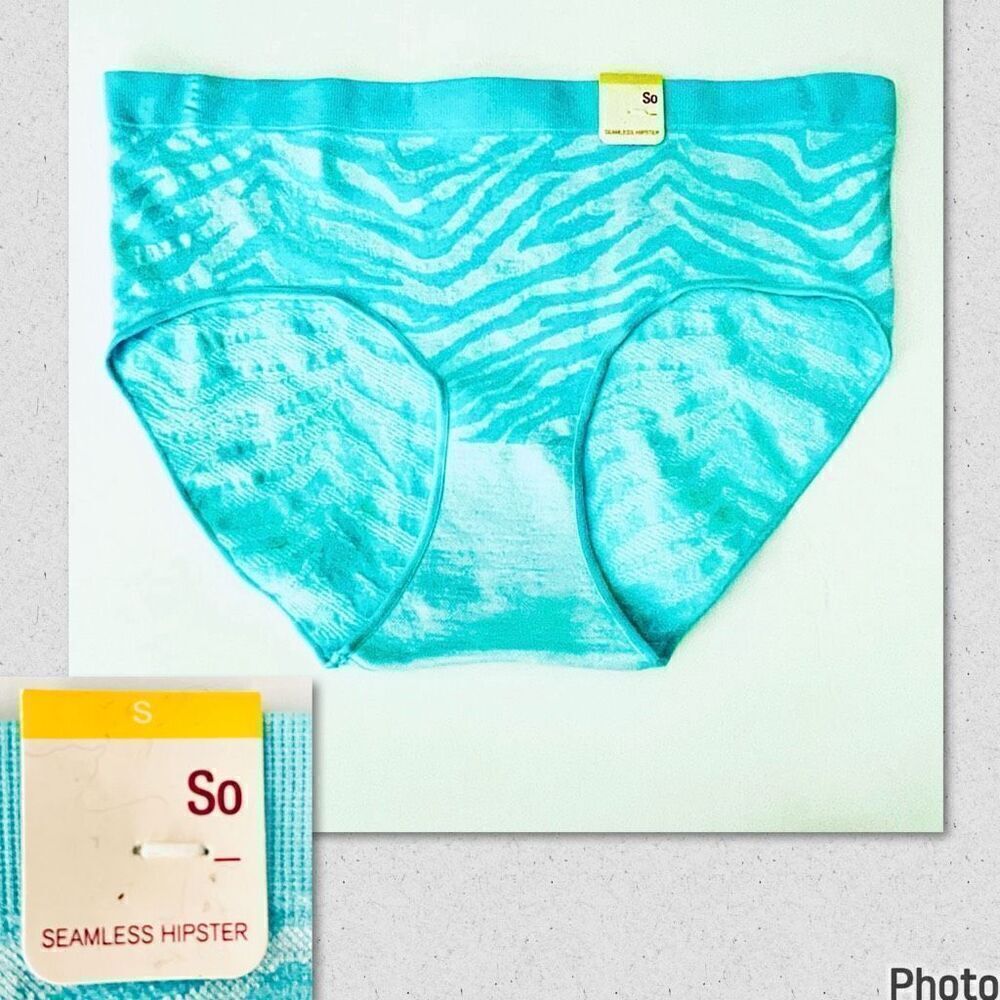 NWT Juniors' SO Sz S Seamless Blue Zebra Hipster Super stretchy y Comfy Panty